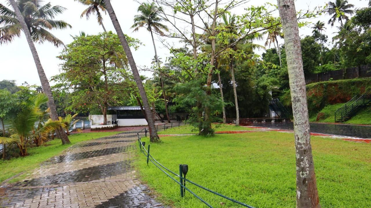 Ripples Service Villas Kollam Exterior foto